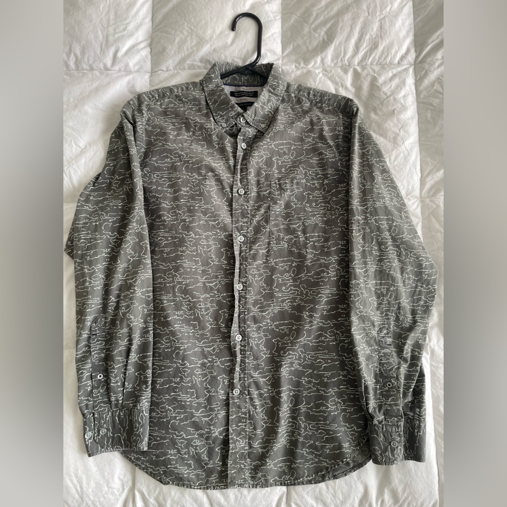 Banana Republic long sleeve casual button down